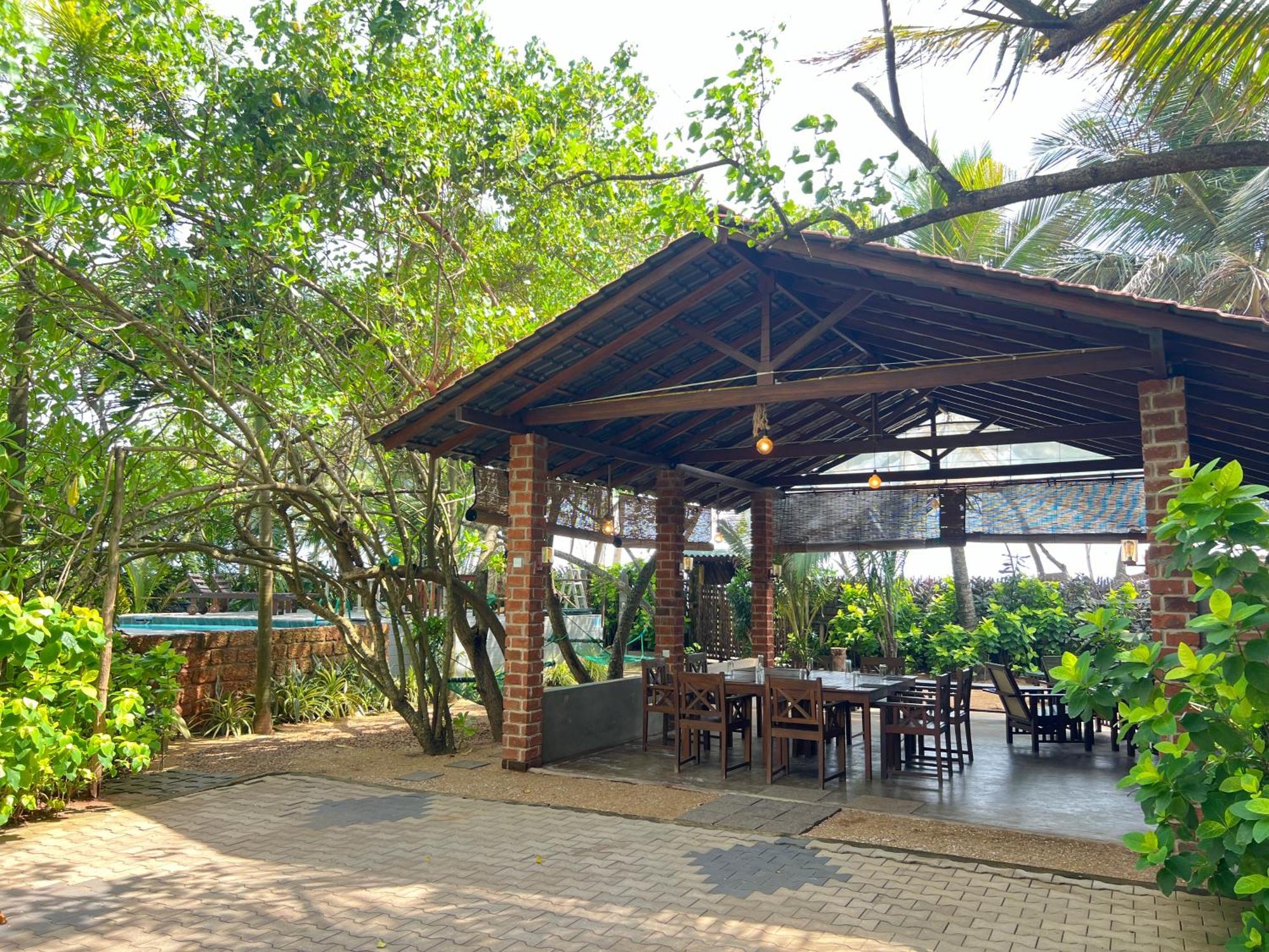 Lohas Beach Resort Villa Kalutara Extérieur photo