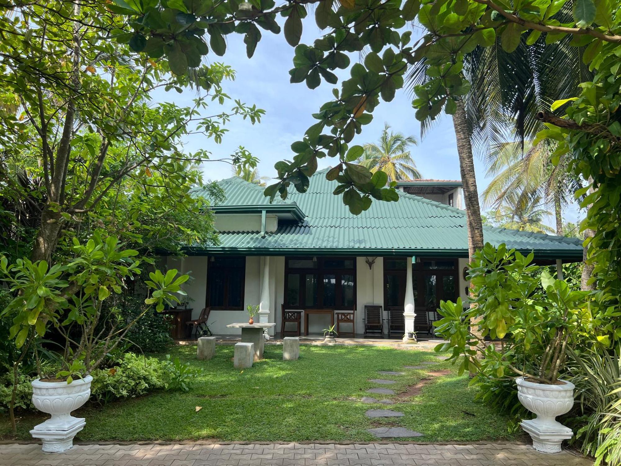 Lohas Beach Resort Villa Kalutara Extérieur photo