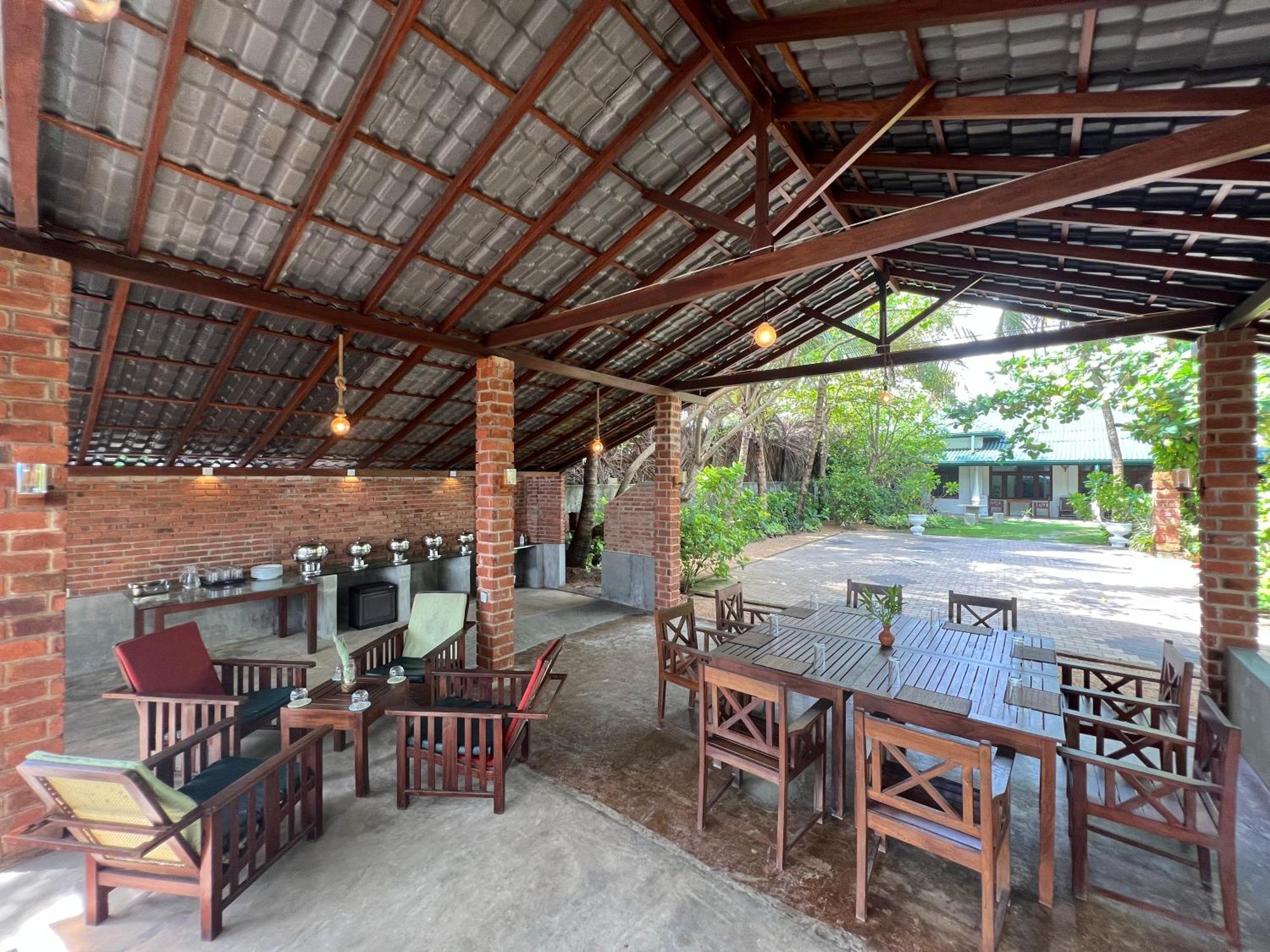 Lohas Beach Resort Villa Kalutara Extérieur photo