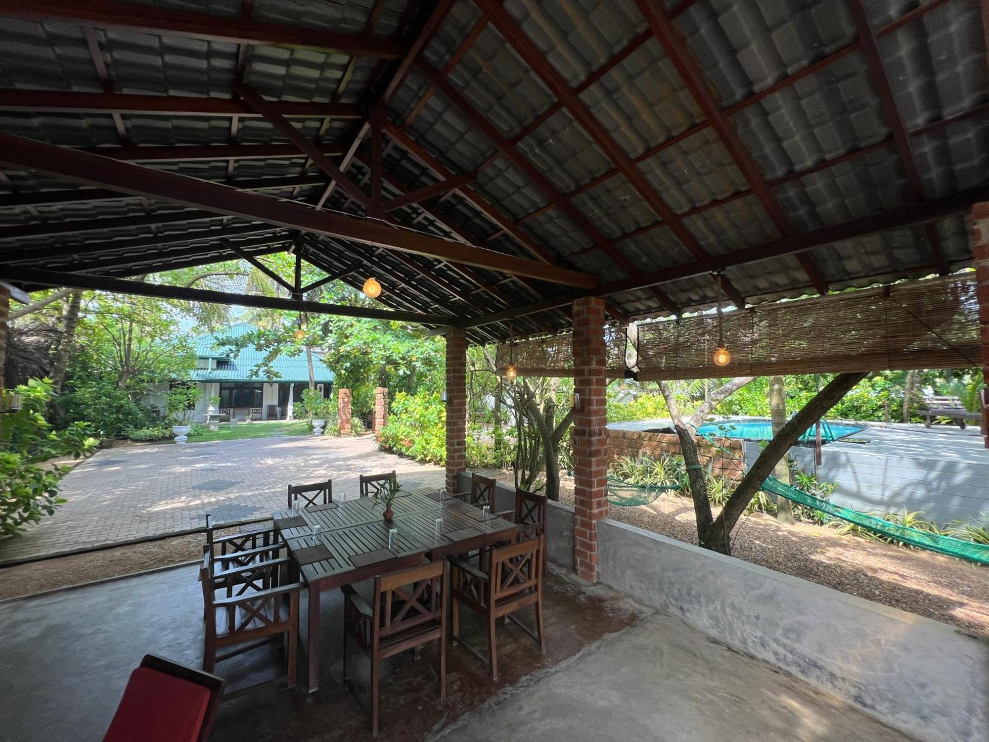 Lohas Beach Resort Villa Kalutara Extérieur photo